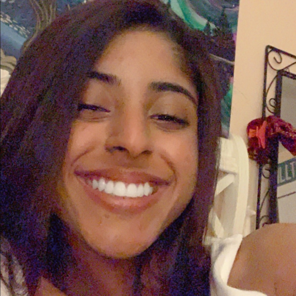 Meet your Posher, Zaineb